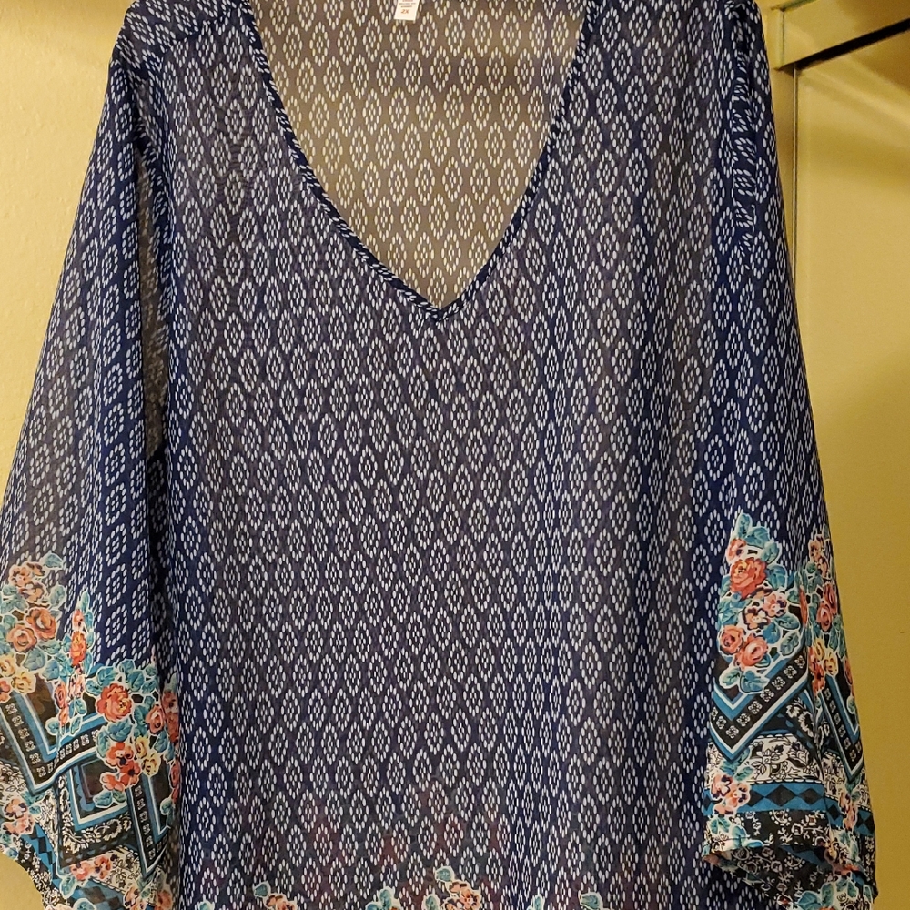 BongoPlus sheer top sz 2X